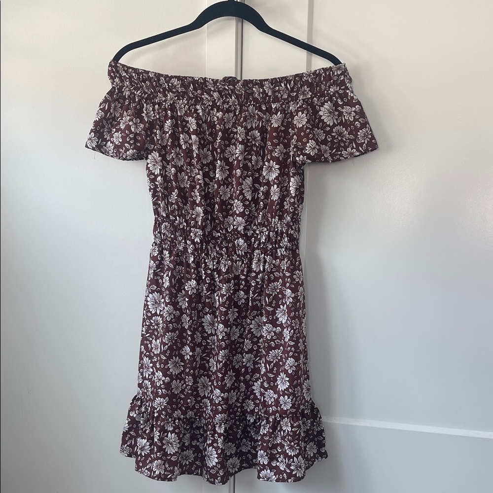 Floral Off-Shoulder Dress in Brown and white